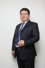 Mr. Qiuming  Fan (范秋明)